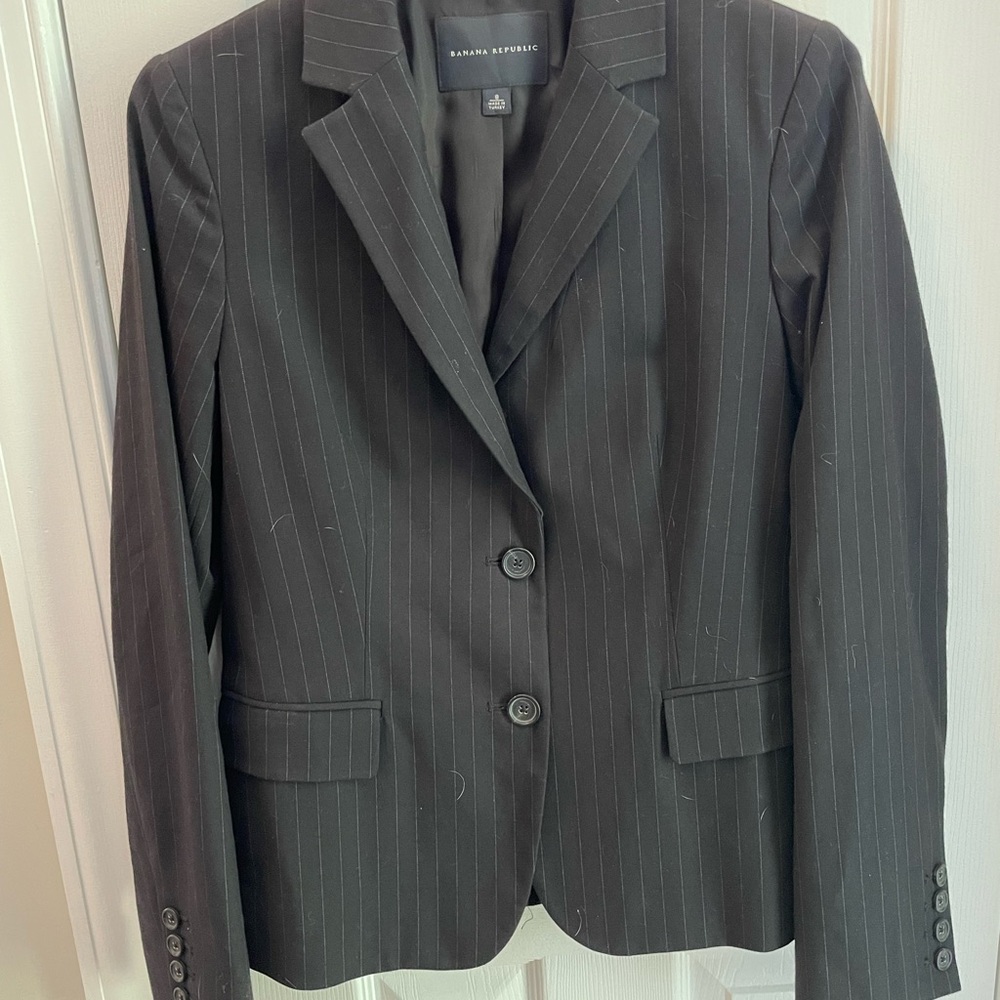 Banana Republic classic tailored jacket in black pinstripe. Excellent condition